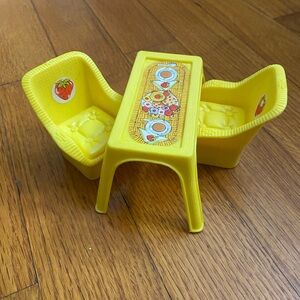 Vintage Strawberry Shortcake table and chairs doll set